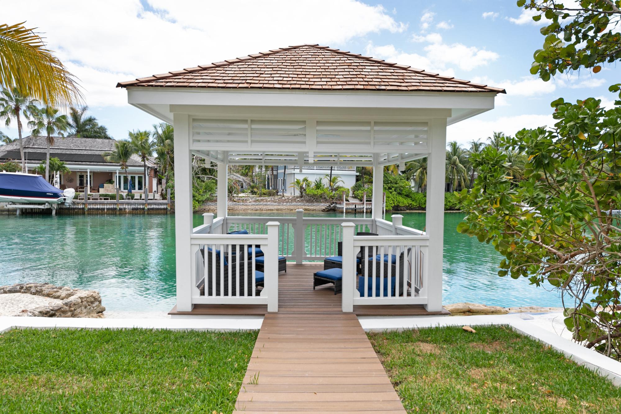 Old Fort Bay, The Bahamas, 8 Bedrooms Bedrooms, ,8 BathroomsBathrooms,Residential,Active,129197