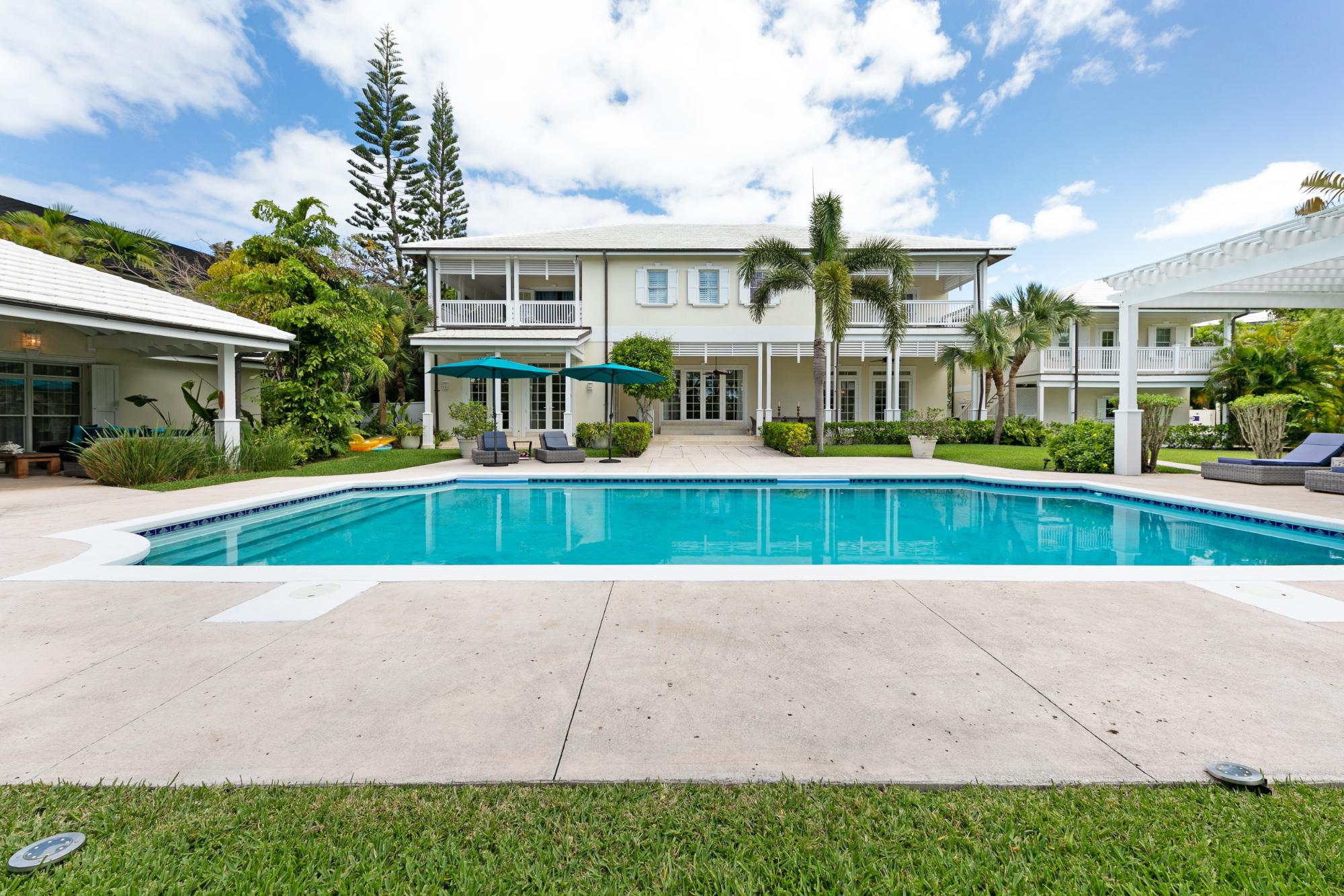 Old Fort Bay, The Bahamas, 8 Bedrooms Bedrooms, ,8 BathroomsBathrooms,Residential,Active,129197