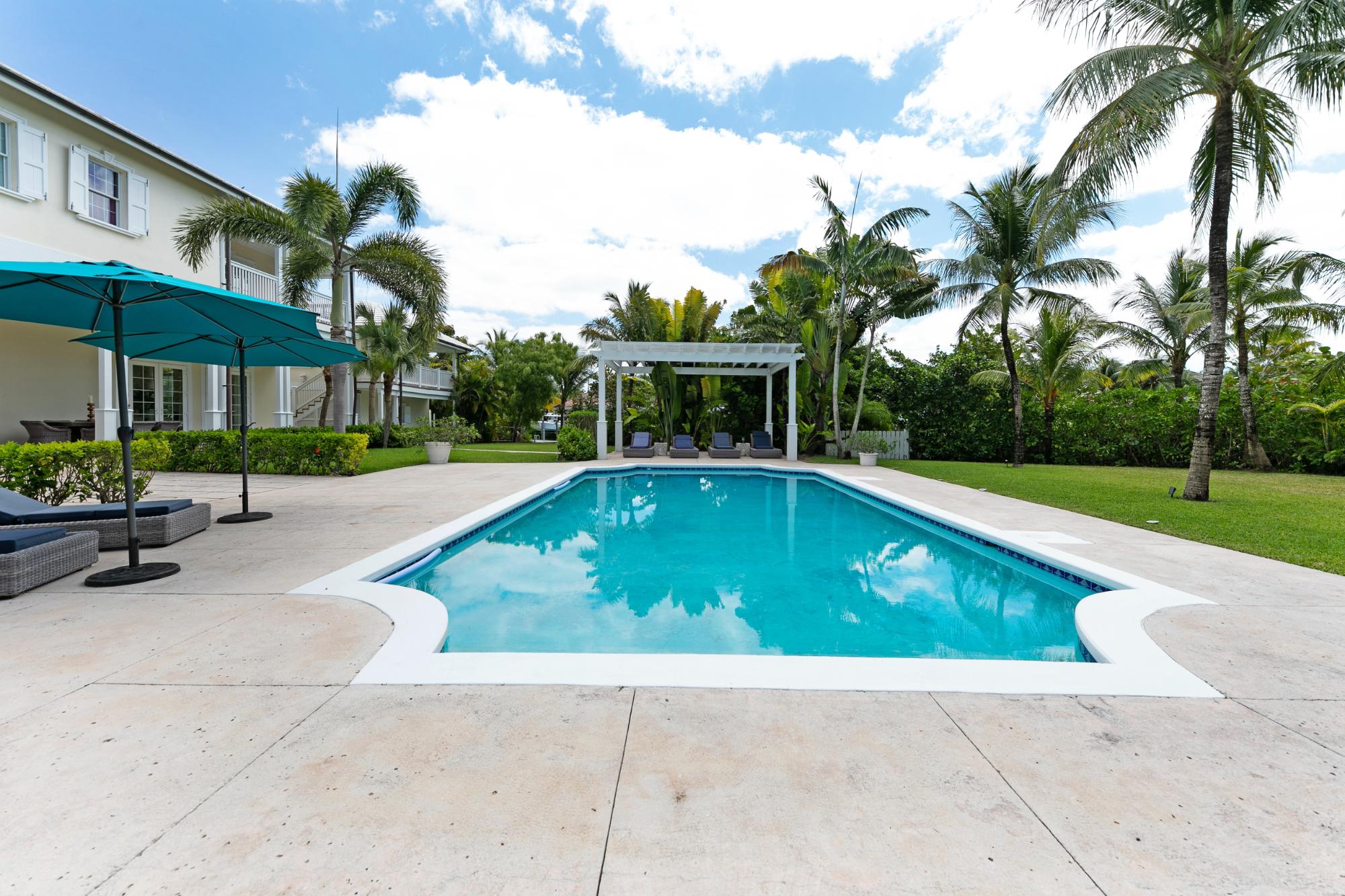 Old Fort Bay, The Bahamas, 8 Bedrooms Bedrooms, ,8 BathroomsBathrooms,Residential,Active,129197