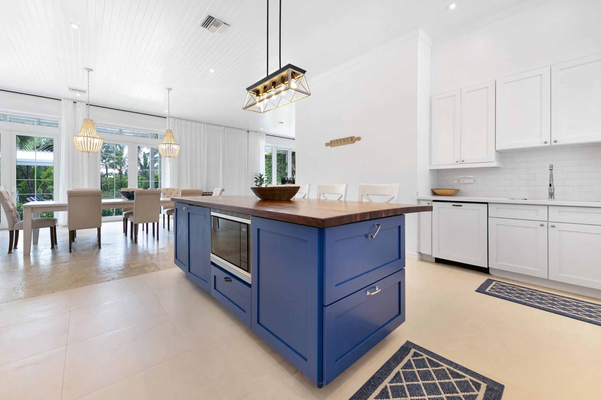 Old Fort Bay, The Bahamas, 8 Bedrooms Bedrooms, ,8 BathroomsBathrooms,Residential,Active,129197