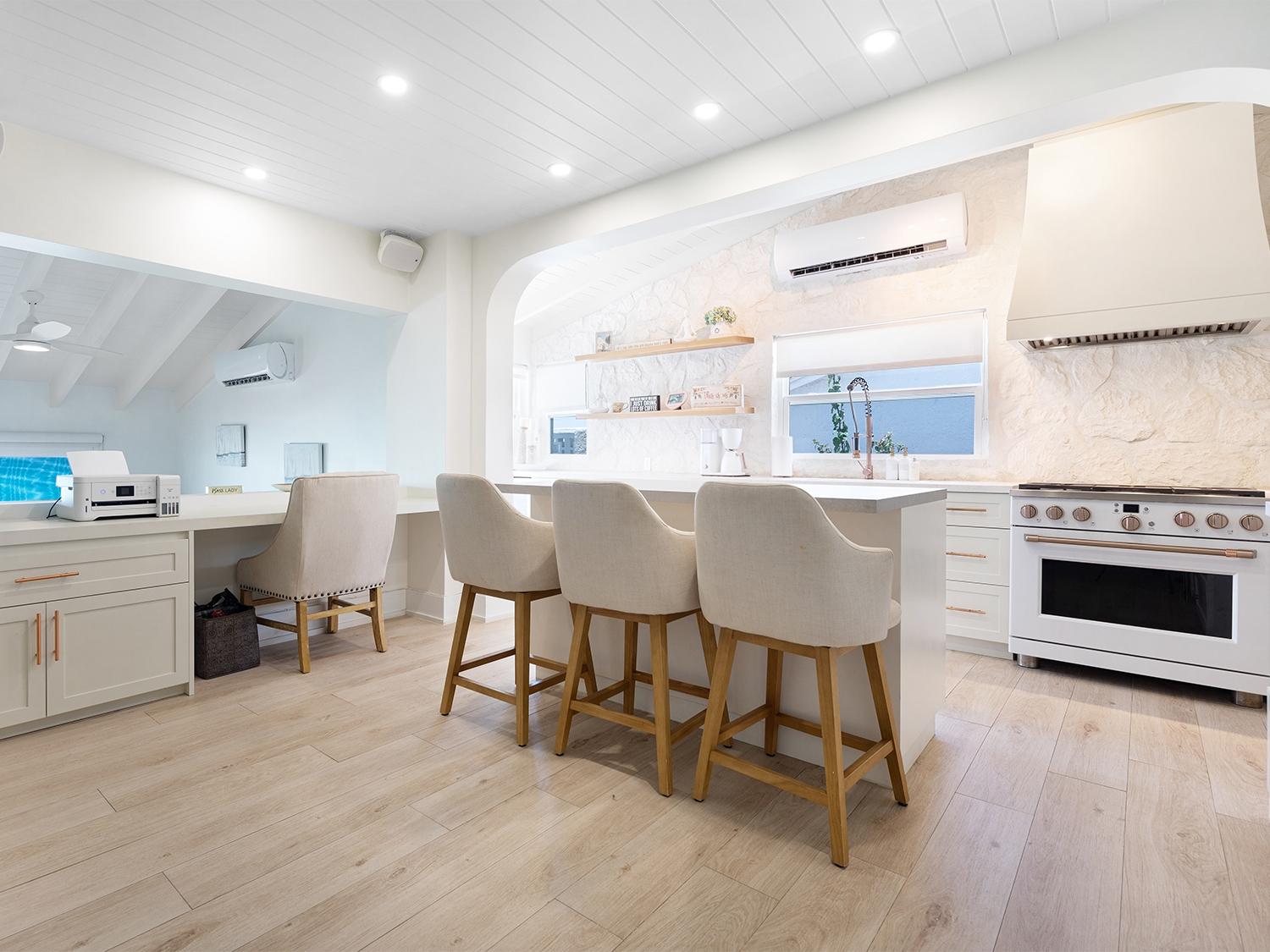 Old Fort Bay, The Bahamas, 4 Bedrooms Bedrooms, ,5 BathroomsBathrooms,Residential,Active,240585