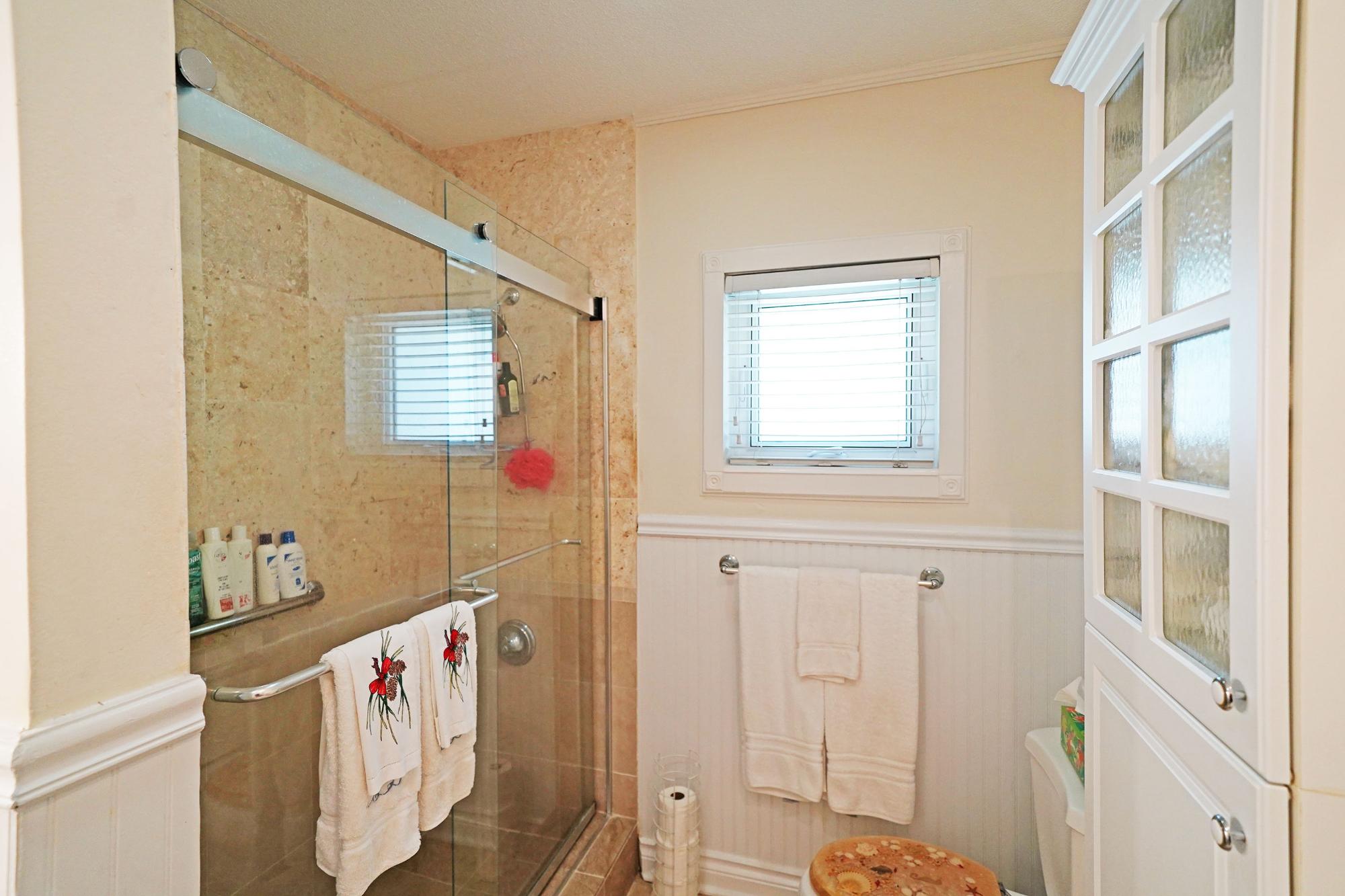 East Bay Street, The Bahamas, 3 Bedrooms Bedrooms, ,2 BathroomsBathrooms,Residential,Active,155265