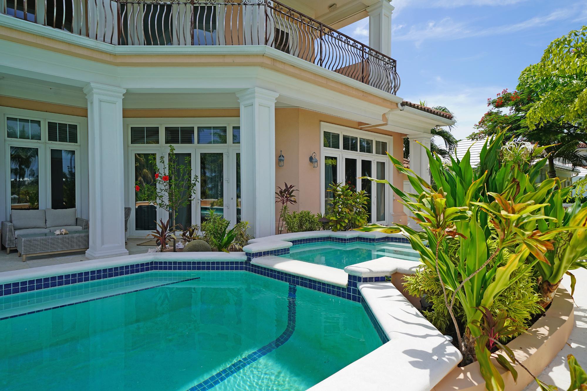 Paradise Island, The Bahamas, 6 Bedrooms Bedrooms, ,6 BathroomsBathrooms,Residential,Active,240595