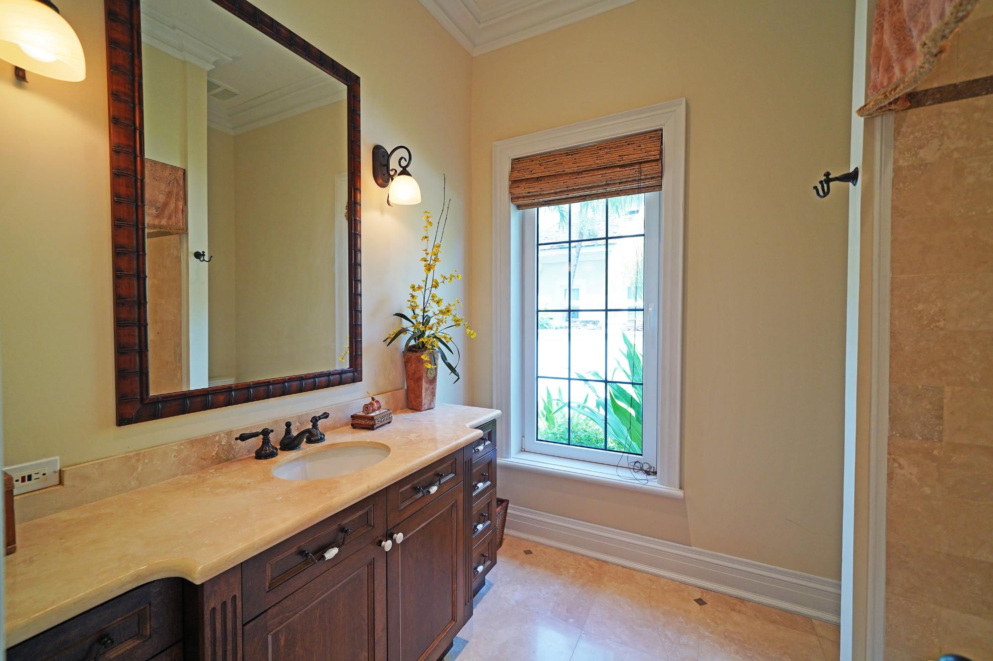 Paradise Island, The Bahamas, 6 Bedrooms Bedrooms, ,6 BathroomsBathrooms,Residential,Active,240595