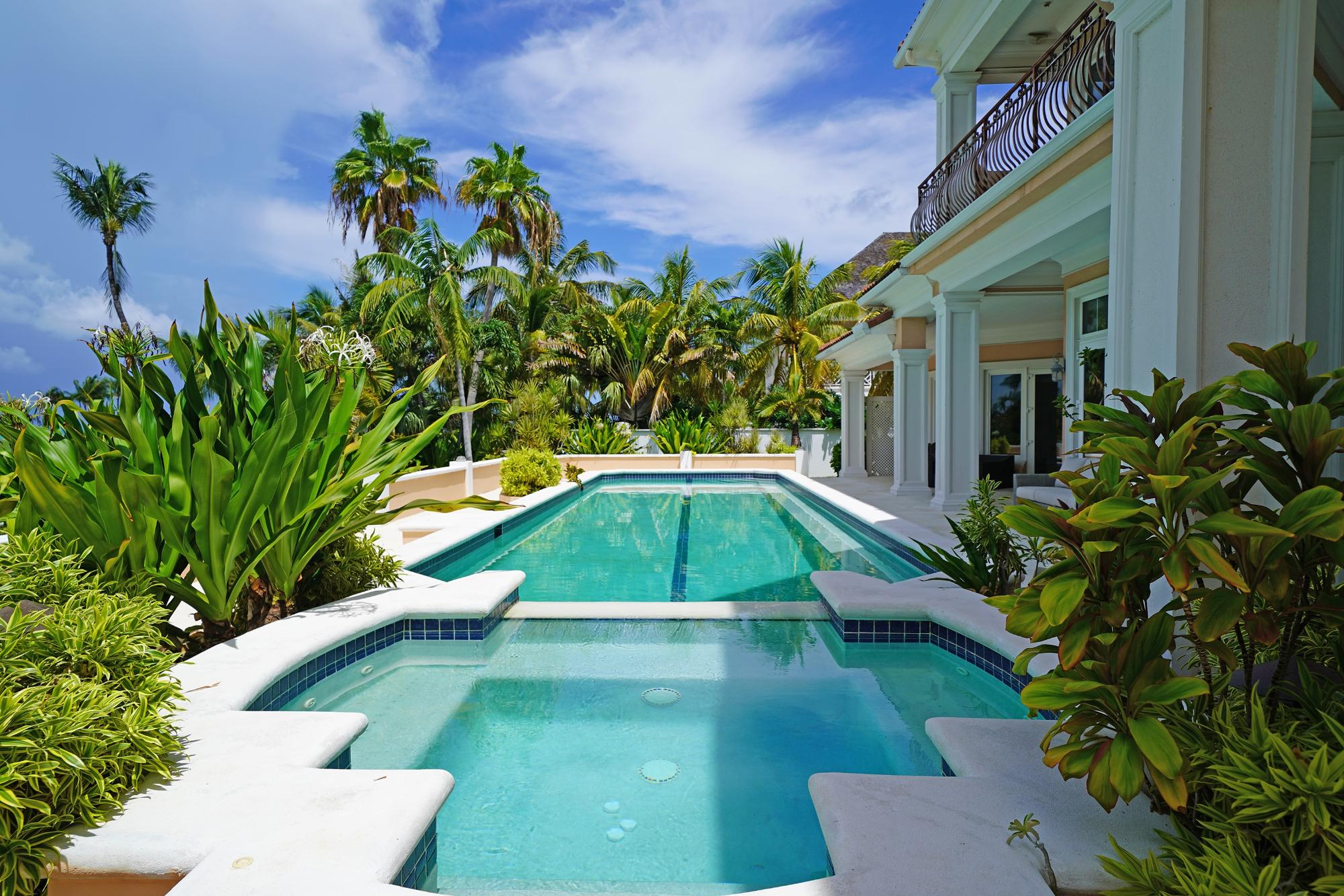 Paradise Island, The Bahamas, 6 Bedrooms Bedrooms, ,6 BathroomsBathrooms,Residential,Active,240595