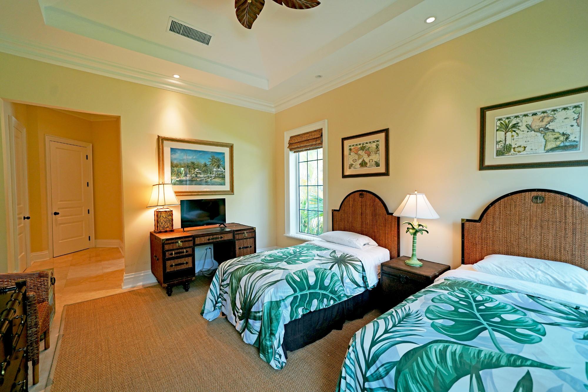 Paradise Island, The Bahamas, 6 Bedrooms Bedrooms, ,6 BathroomsBathrooms,Residential,Active,240595