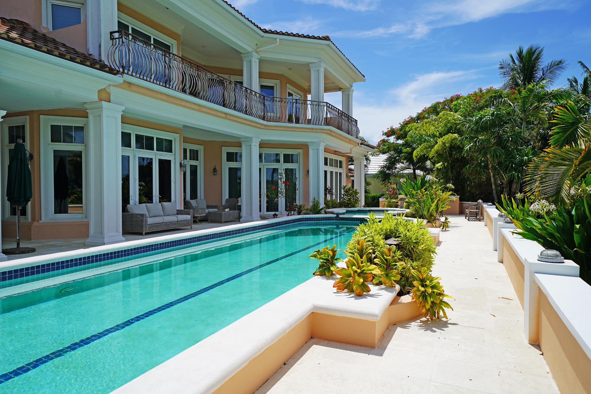Paradise Island, The Bahamas, 6 Bedrooms Bedrooms, ,6 BathroomsBathrooms,Residential,Active,240595