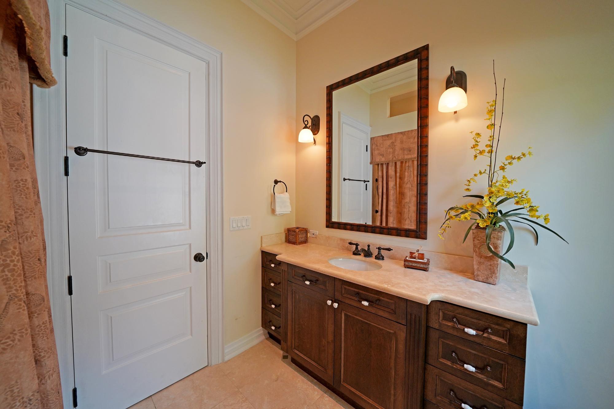 Paradise Island, The Bahamas, 6 Bedrooms Bedrooms, ,6 BathroomsBathrooms,Residential,Active,240595