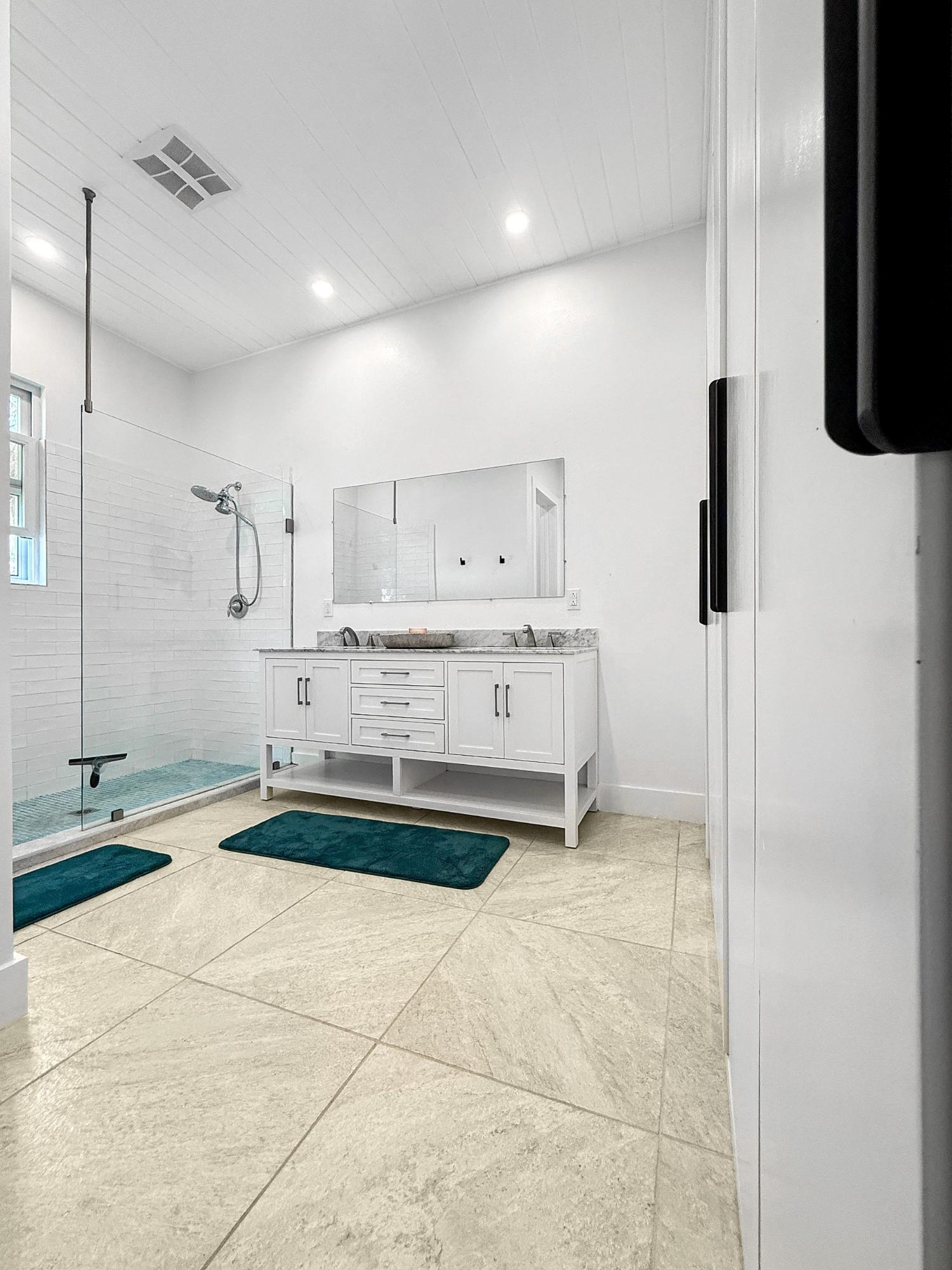 Palmetto Point, The Bahamas, 2 Bedrooms Bedrooms, ,2 BathroomsBathrooms,Residential,Active,121427