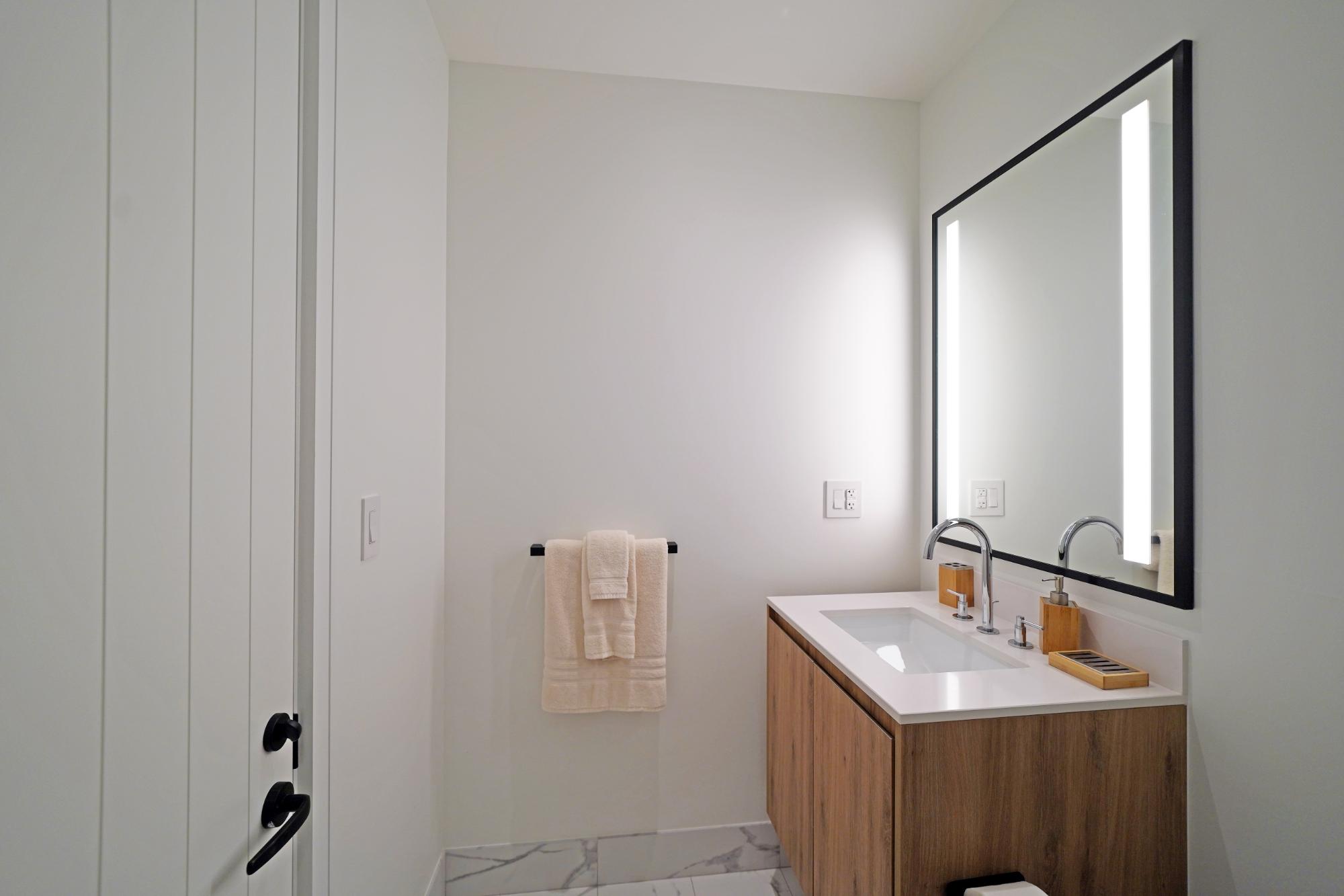 Cable Beach, The Bahamas, 3 Bedrooms Bedrooms, ,3 BathroomsBathrooms,Residential,Active,121213