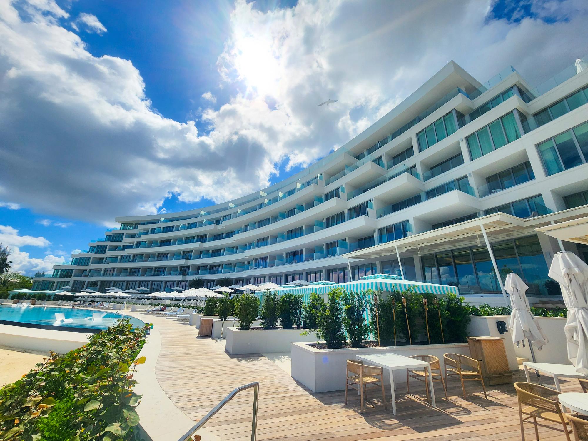 West Bay Street, The Bahamas, 2 Bedrooms Bedrooms, ,2 BathroomsBathrooms,Residential,Active,240588