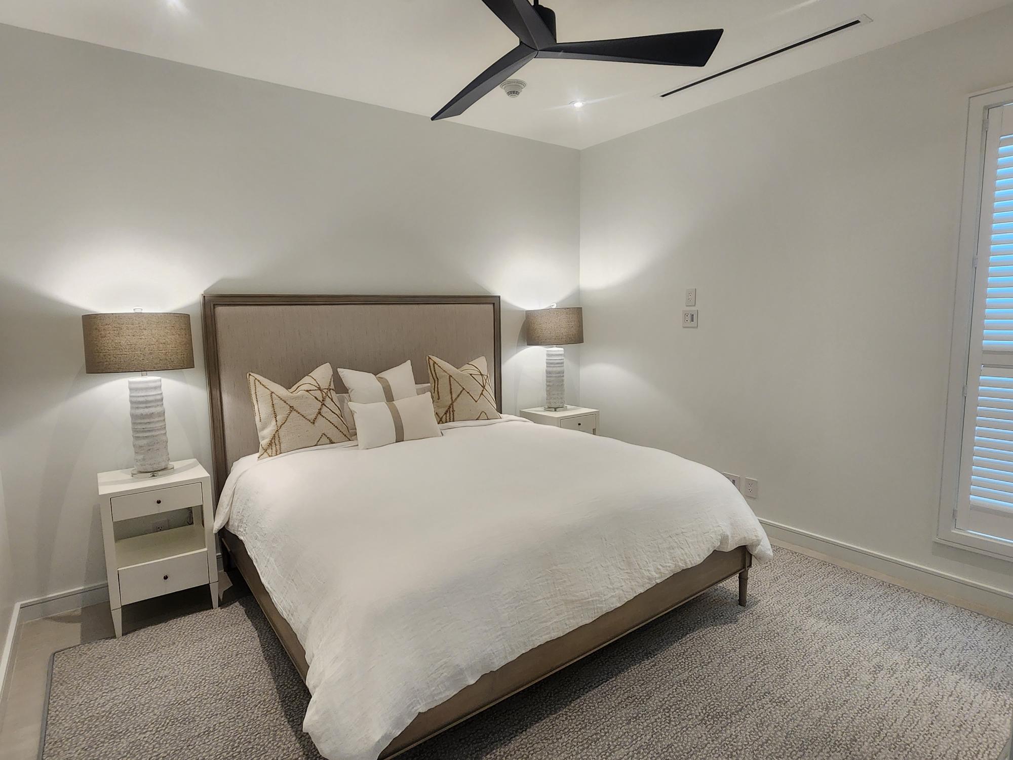 West Bay Street, The Bahamas, 2 Bedrooms Bedrooms, ,2 BathroomsBathrooms,Residential,Active,240588