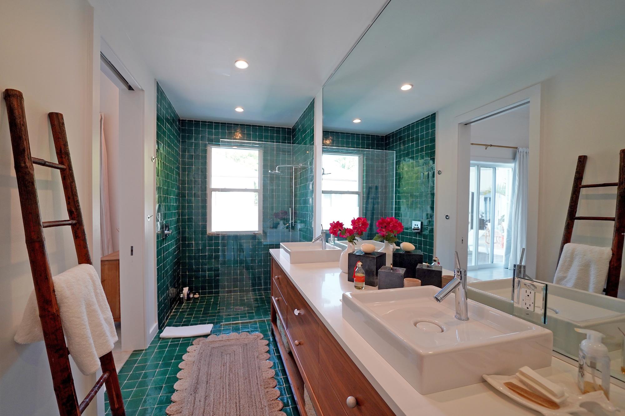 Old Fort Bay, The Bahamas, 5 Bedrooms Bedrooms, ,5 BathroomsBathrooms,Residential,Active,240527