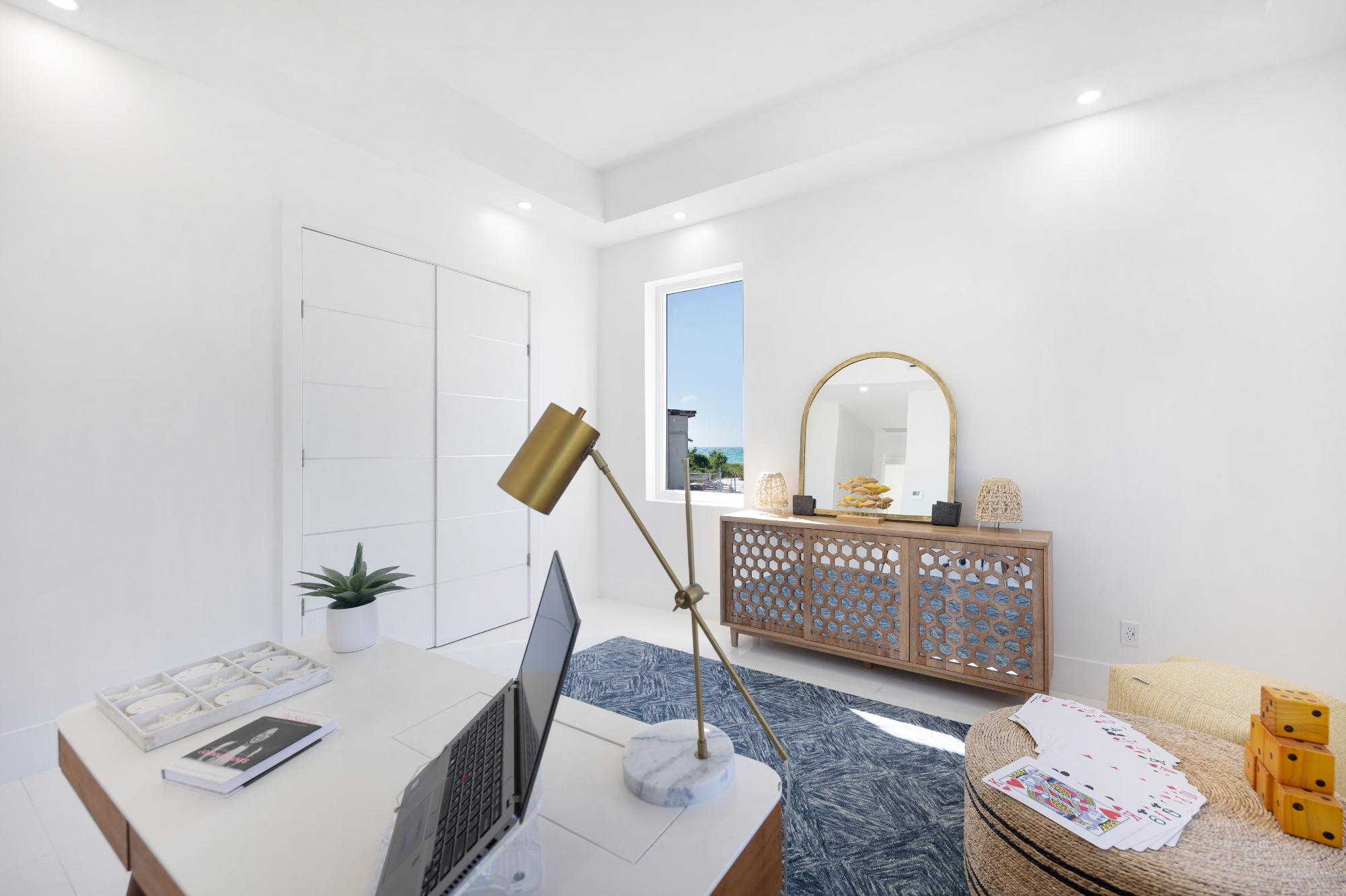 Yamacraw, The Bahamas, 4 Bedrooms Bedrooms, ,4 BathroomsBathrooms,Residential,Active,240525