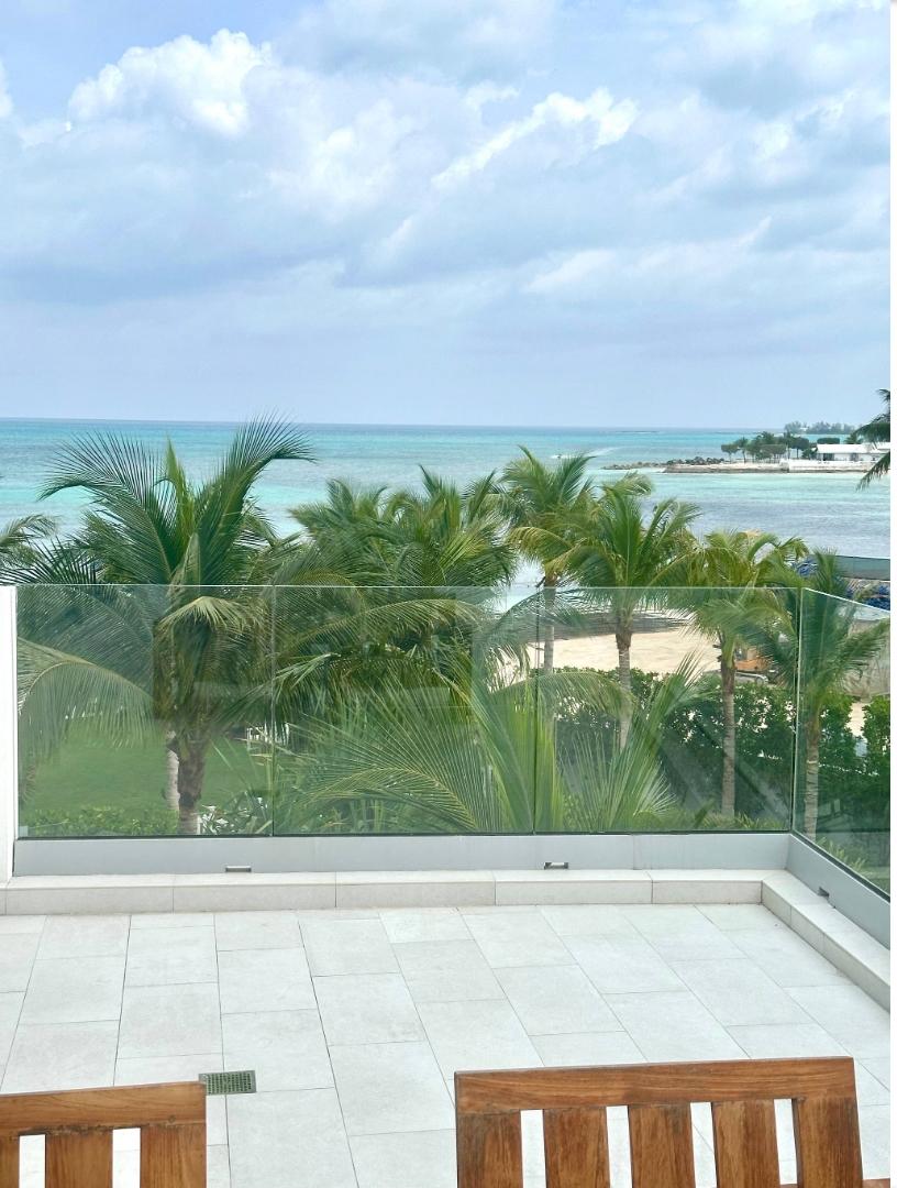 West Bay Street, The Bahamas, 2 Bedrooms Bedrooms, ,2 BathroomsBathrooms,Residential,Active,136894