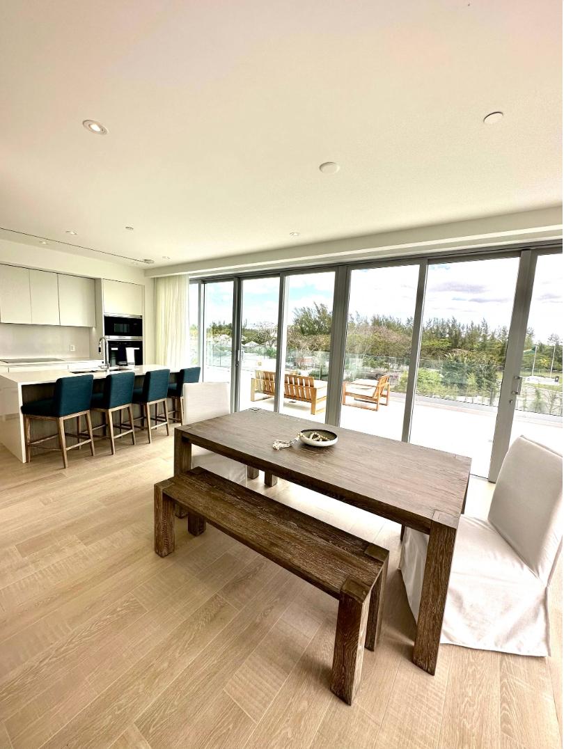 West Bay Street, The Bahamas, 2 Bedrooms Bedrooms, ,2 BathroomsBathrooms,Residential,Active,136894