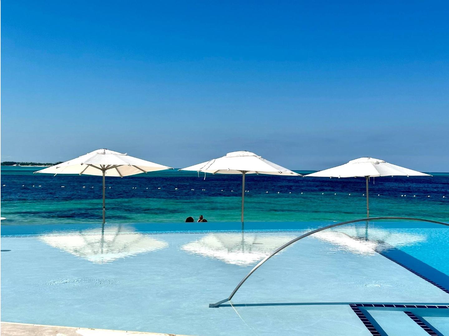 West Bay Street, The Bahamas, 2 Bedrooms Bedrooms, ,2 BathroomsBathrooms,Residential,Active,136894