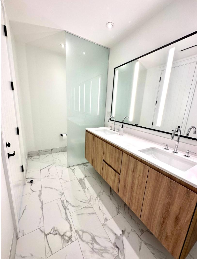 West Bay Street, The Bahamas, 2 Bedrooms Bedrooms, ,2 BathroomsBathrooms,Residential,Active,136894