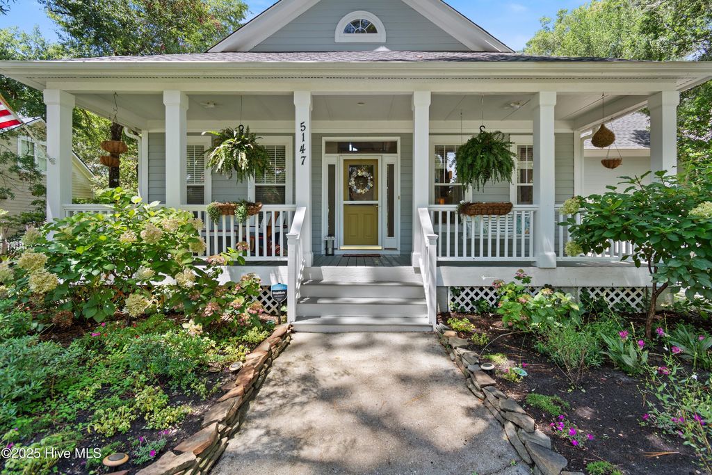 Photo of 5147 Fernwood Drive, Southport, NC 28461 (MLS # 100522421)