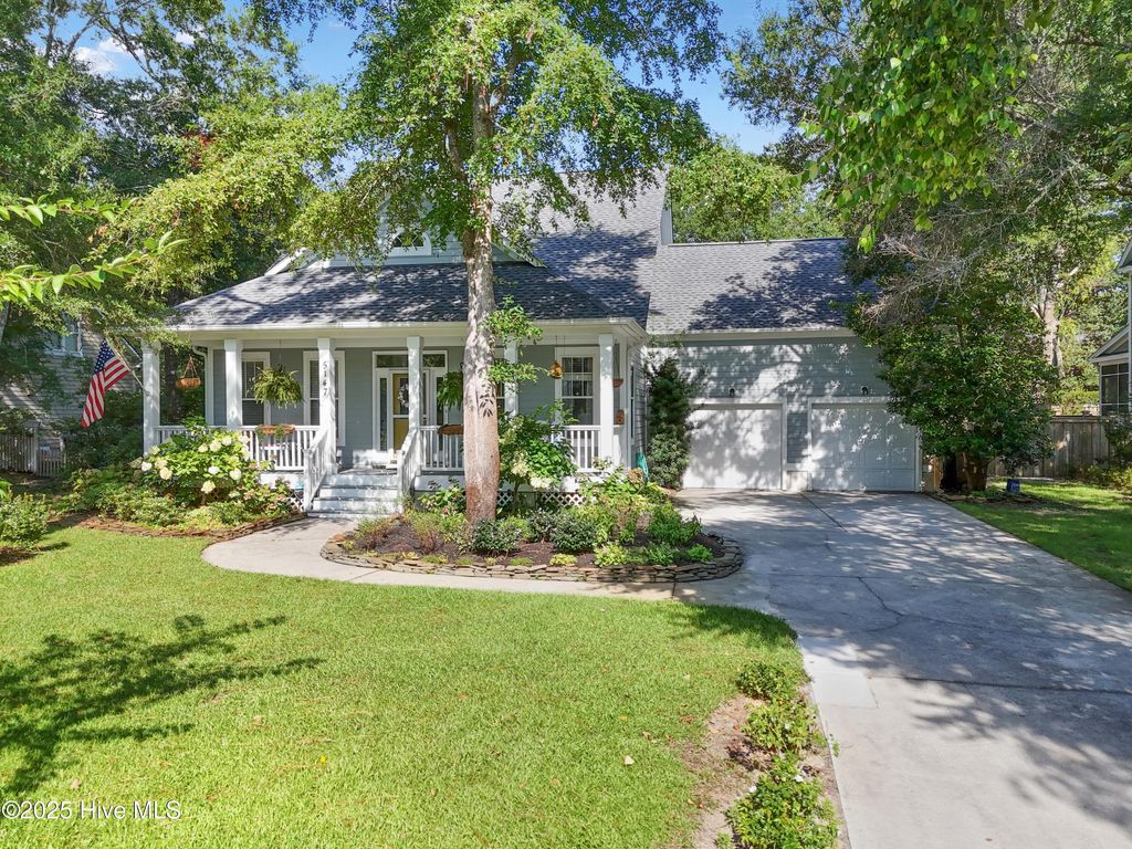 Photo of 5147 Fernwood Drive, Southport, NC 28461 (MLS # 100522421)