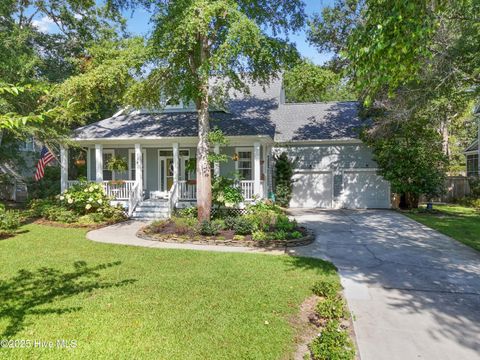 Photo of 5147 Fernwood Drive, Southport, NC 28461 (MLS # 100522421)