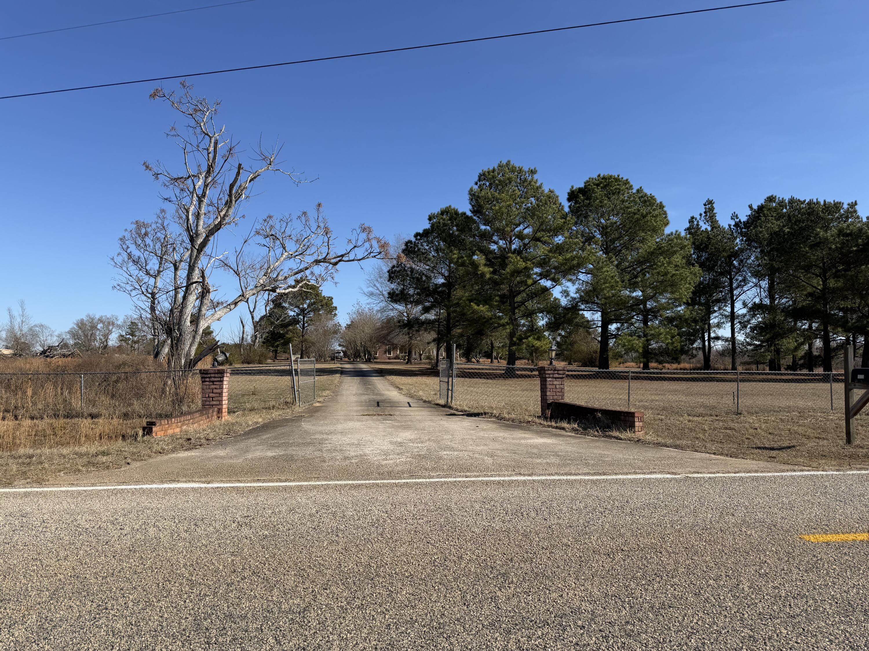 1033 Marks Walden Road