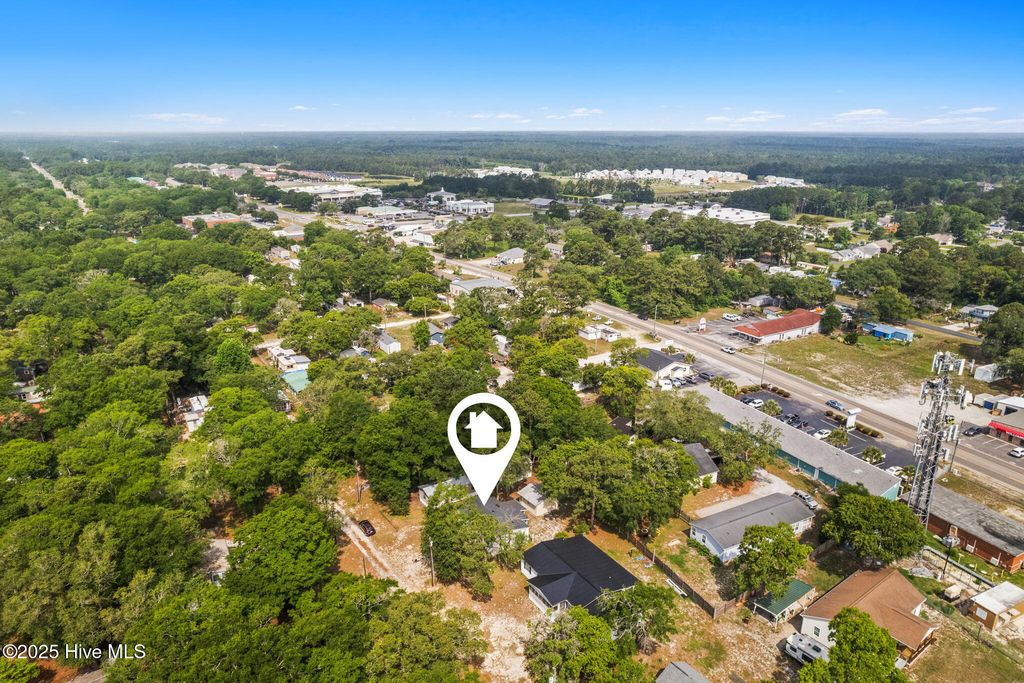 Photo of 7203 Banner Street SW, Ocean Isle Beach, NC 28469 (MLS # 100569446)