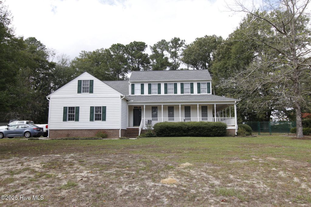 Photo of 102 S Country Club Drive, Kenansville, NC 28349 (MLS # 100537068)