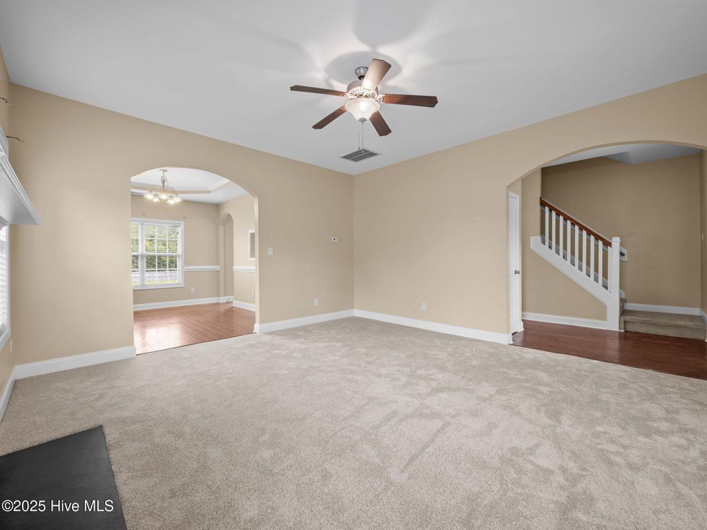 Photo of 305 Stella Bridgeway Drive, Stella, NC 28582 (MLS # 100529601)
