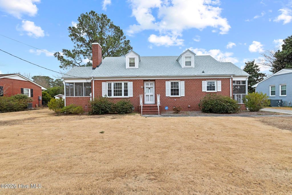 Photo of 305 Doris Avenue, Jacksonville, NC 28540 (MLS # 100551088)