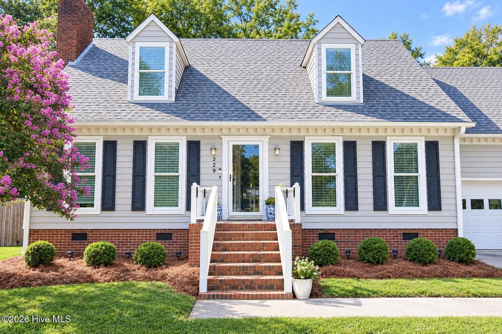 Photo of 329 S Wedgewood Drive, Washington, NC 27889 (MLS # 100601540)