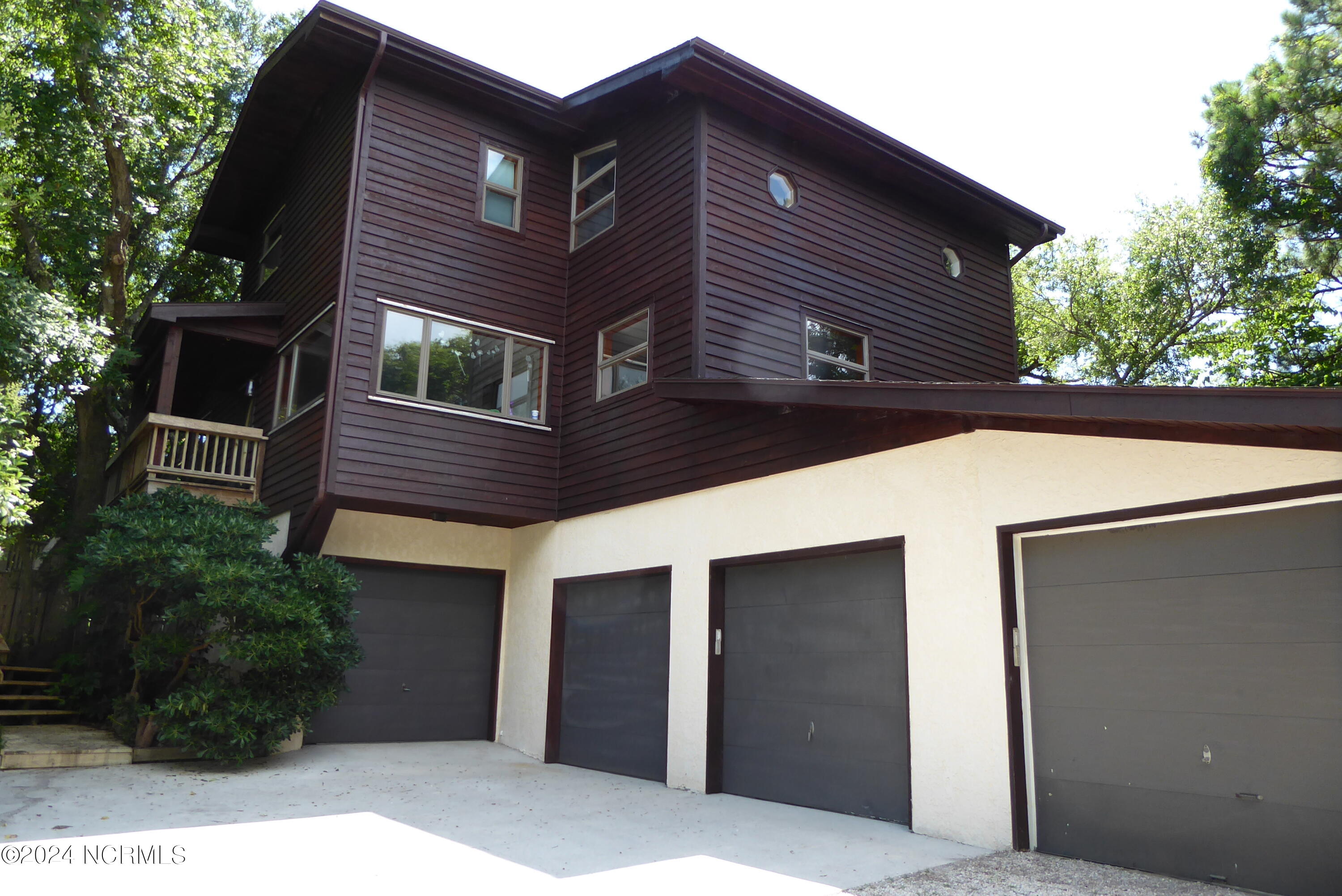 113 Hoop Pole Creek Drive