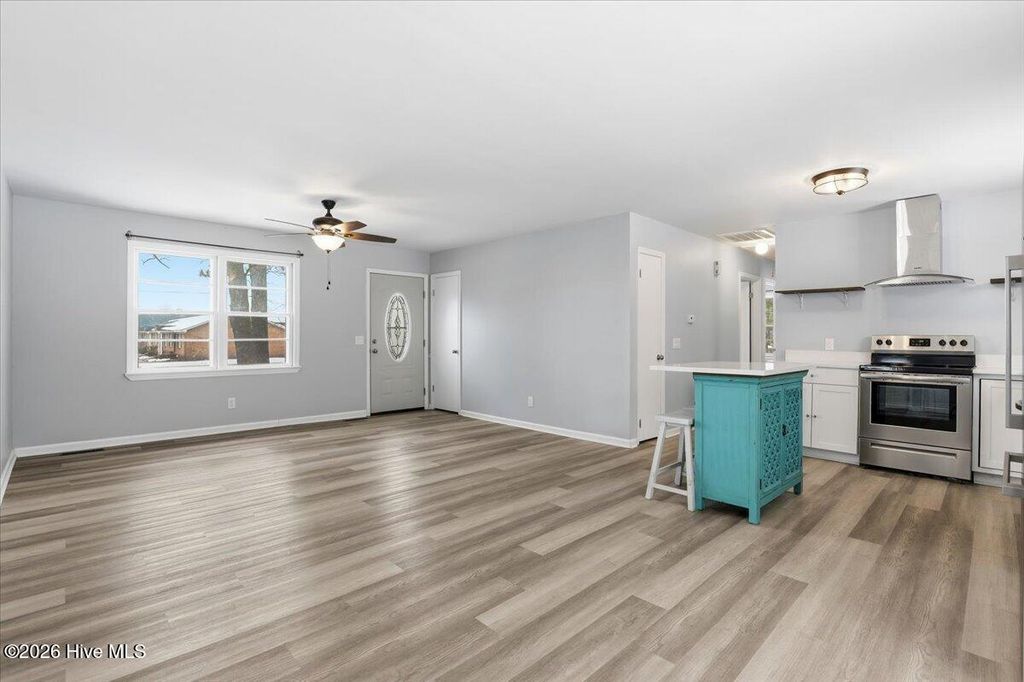 Photo of 605 Firetower Road, La Grange, NC 28551 (MLS # 100553047)