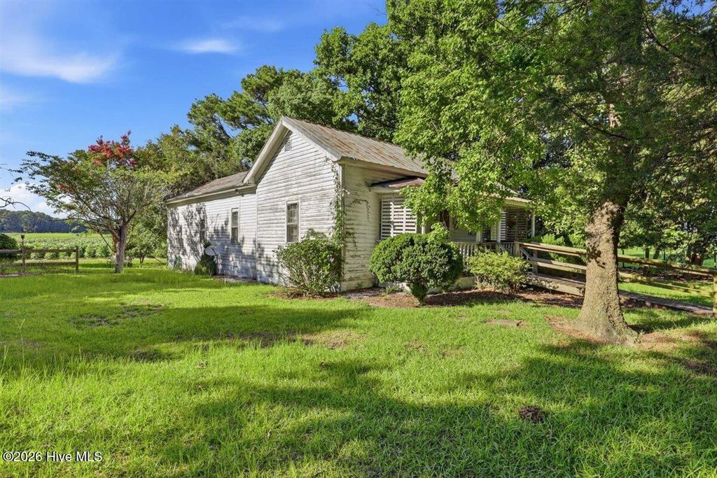 Photo of 1314 Harper House Road, Four Oaks, NC 27524 (MLS # 100589521)
