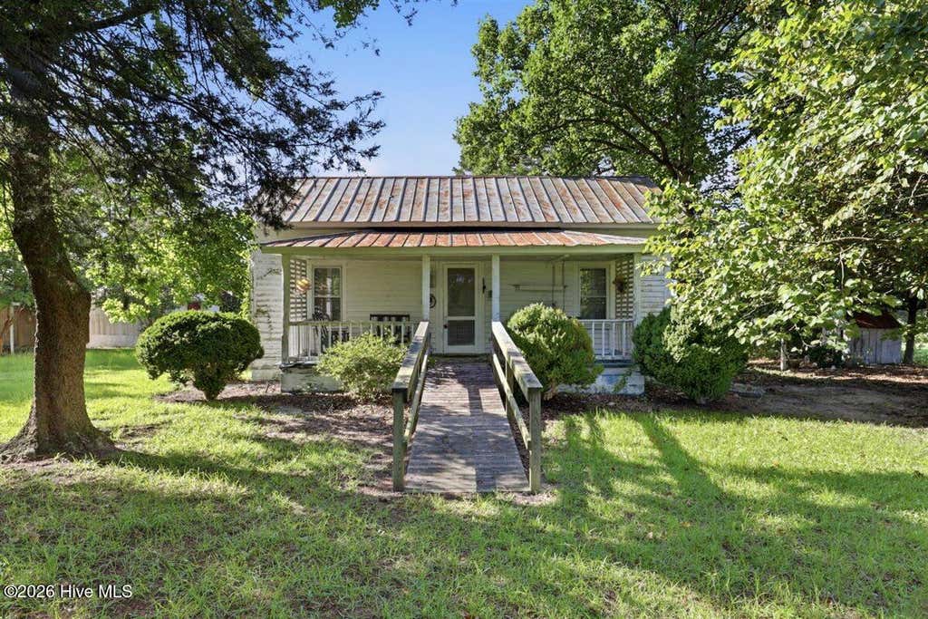 Photo of 1314 Harper House Road, Four Oaks, NC 27524 (MLS # 100589521)