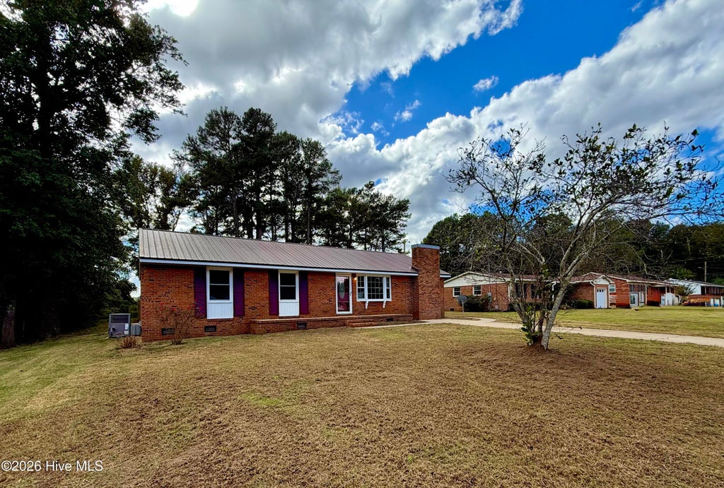 Photo of 1405 Centennial Trail, Kinston, NC 28501 (MLS # 100612690)