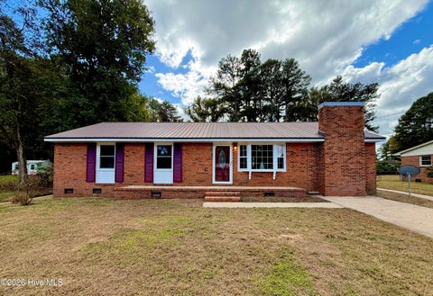 Photo of 1405 Centennial Trail, Kinston, NC 28501 (MLS # 100612690)