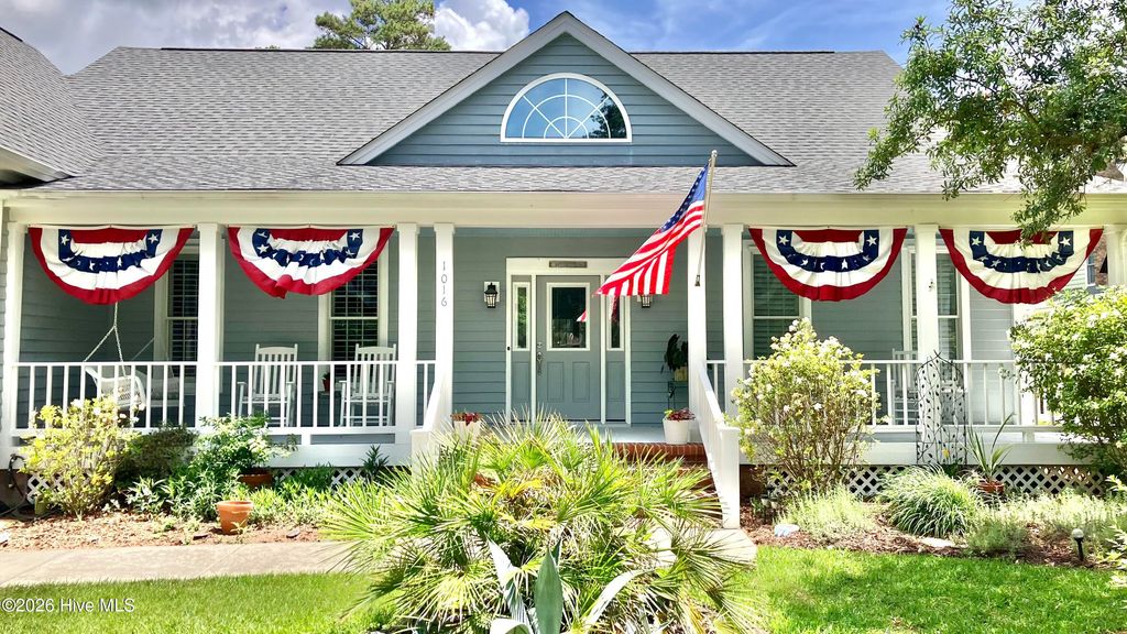 Photo of 1016 Captain Adkins Drive SE, Southport, NC 28461 (MLS # 100574366)
