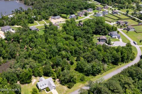 Tiny photo for 10 Tree Hill Lane, Hubert, NC 28539 (MLS # 100578668)