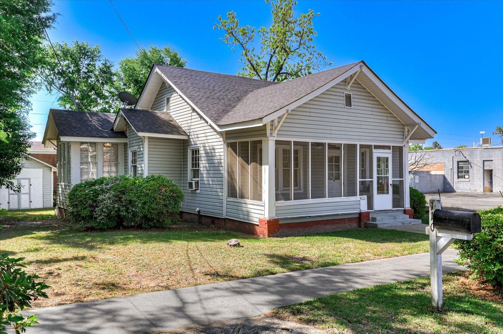 Photo of 110 E 8th Street, Waynesboro, GA 30830 (MLS # 554788)