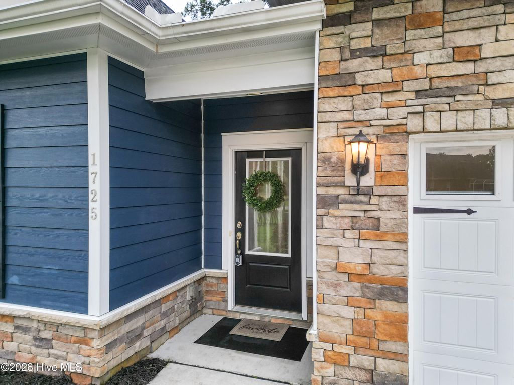 Photo of 1725 Yucca Court SW, Ocean Isle Beach, NC 28469 (MLS # 100574863)