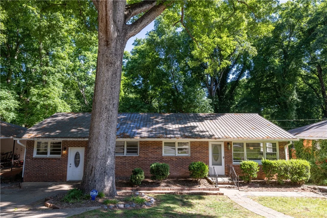 583 Woodland Hills Dr