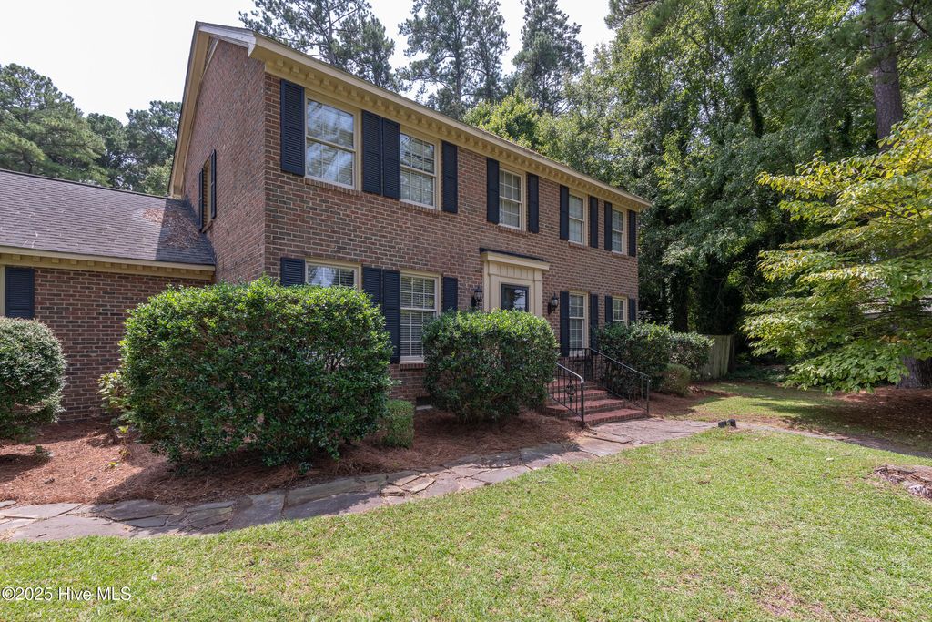 Photo of 401 Martinsborough Road, Greenville, NC 27858 (MLS # 100548633)