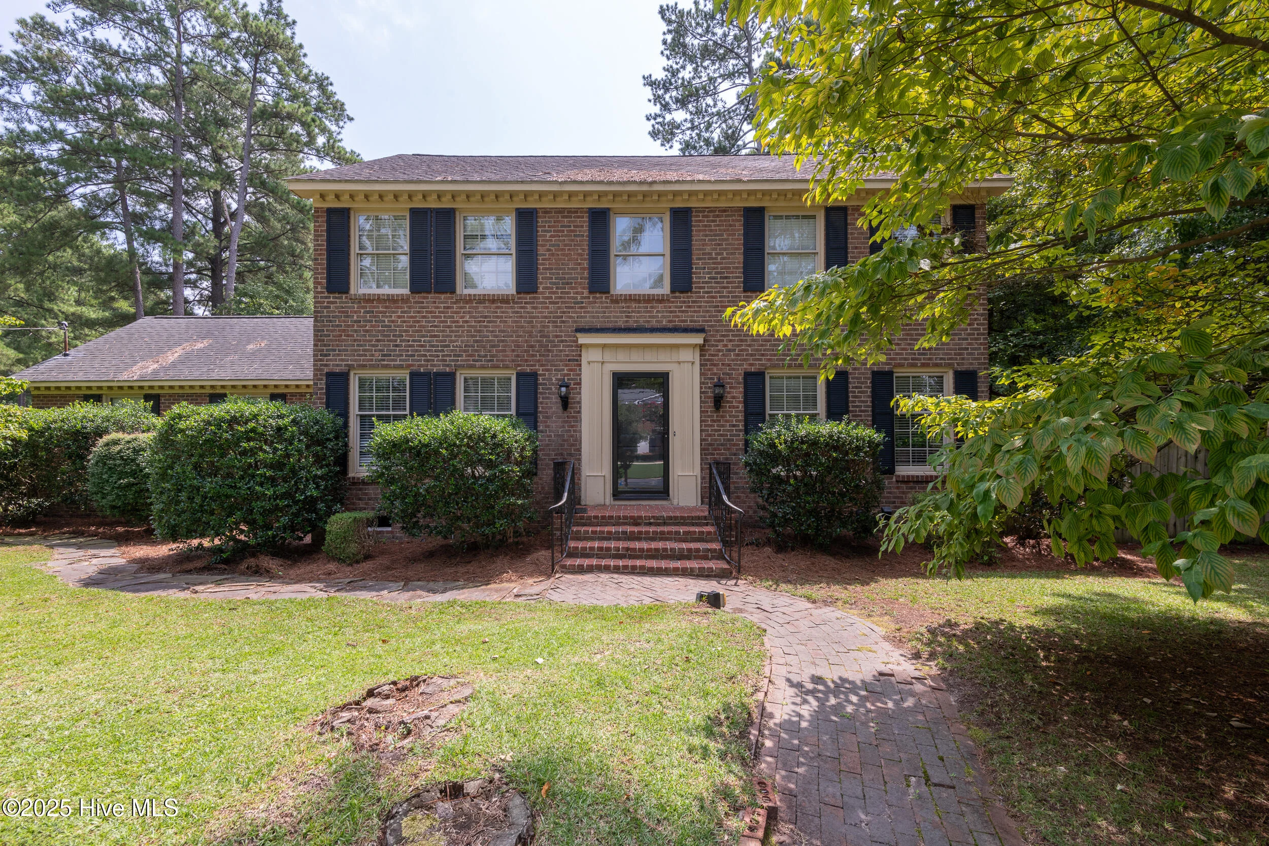 401 Martinsborough Road