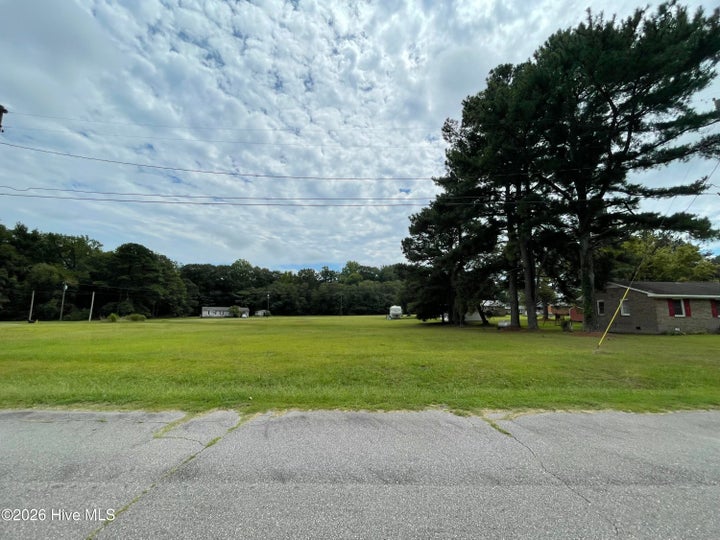 Photo 1 of 2 — 133 2726 E Circle Drive, Hamilton, NC 27840