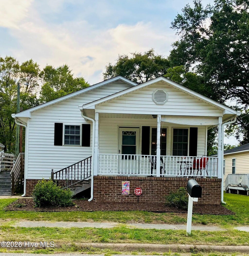 Photo of 810 E Saint John Street, Tarboro, NC 27886 (MLS # 100587005)