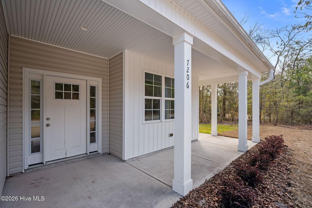 Photo of 7206 Sloop Lane SE, Leland, NC 28451 (MLS # 100551885)