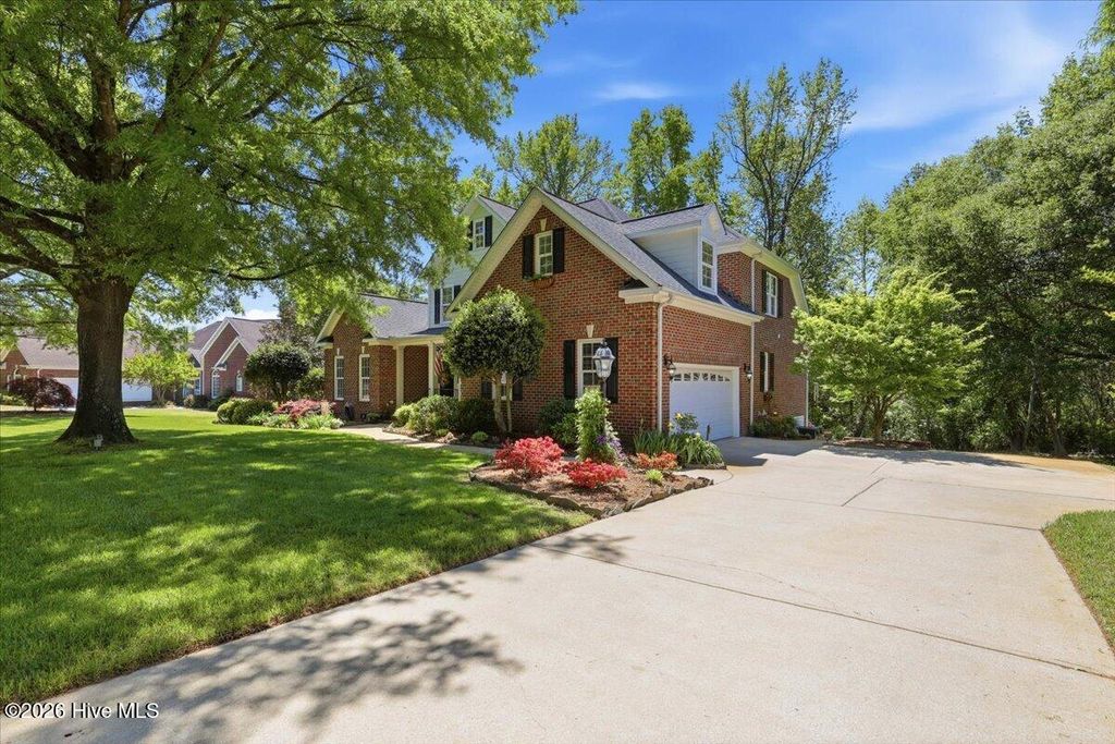 Photo of 237 Hardingwood Drive, Goldsboro, NC 27534 (MLS # 100567071)