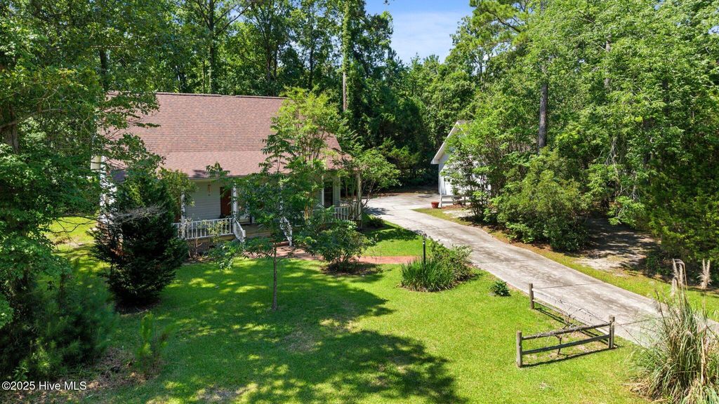 Photo of 32 Windy Court, Oriental, NC 28571 (MLS # 100515709)