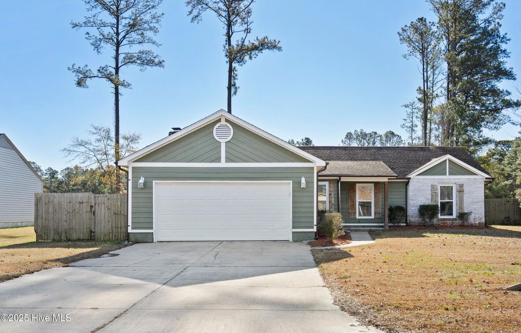 Photo of 2000 Hunters Ridge Drive, Midway Park, NC 28544 (MLS # 100545854)